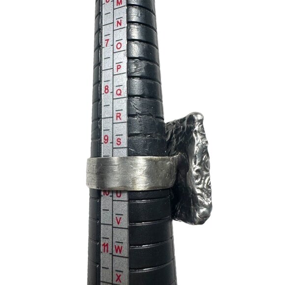 Handcrafted Artisan Silver & Glass Statement Ring Abstract Woman Portrait Design - Picture 14 of 17